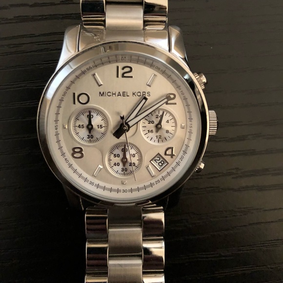 Michael Kors Silver Watch - Picture 3 of 8